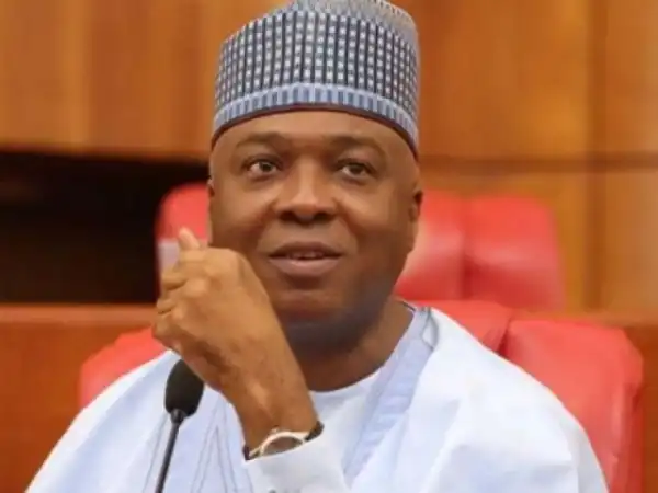 Defeated Saraki Denies Congratulating APC Senator-Elect